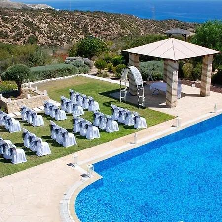 Beautiful, Spacious 4 Bedroom Galata - Private Pool And Sea Views * Kouklia