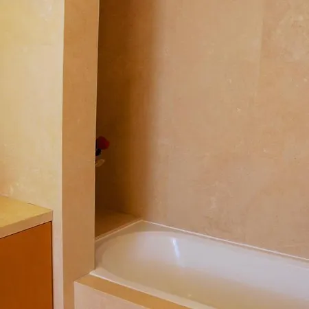 Villa Beautiful, Spacious 4 Bedroom Galata - Private Pool And Sea Views *