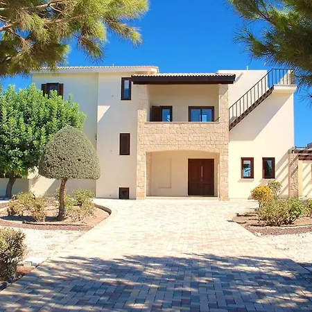 Beautiful, Spacious 4 Bedroom Galata - Private Pool And Sea Views * Kouklia