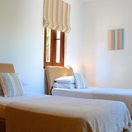 Beautiful, Spacious 4 Bedroom Galata - Private Pool And Sea Views Villa Kouklia